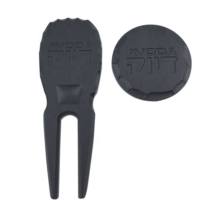 Divot Tool illustration